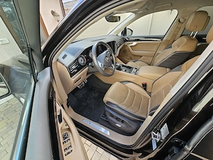 Proprietar Vand VW Toaureg 2019 V6 TDI euro6  - imagine 6