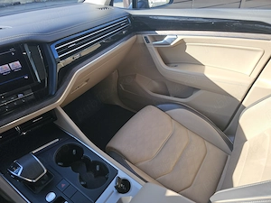 Proprietar Vand VW Toaureg 2019 V6 TDI euro6  - imagine 9