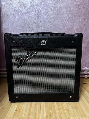 Amplificator Fender Mustang I