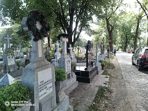 Loc de veci cu cripta in Cimitir Eternitatea Iasi