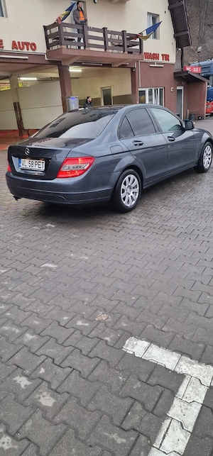 se vinde un C Class 