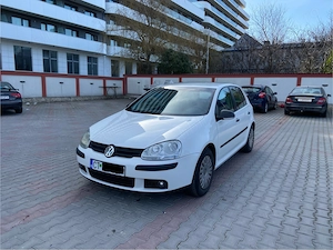 VW Golf 5 -1,4 - benzină - 2009 - Unic proprietar - 157612 km reali - climatronic - 4500 euro