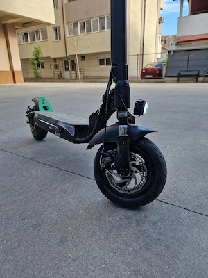 vand achimb trotineta electrica 