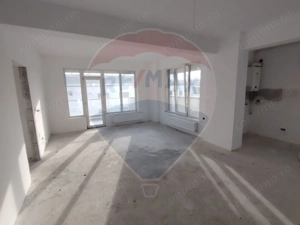 PENTHOUSE (3 camere + terasa amenajata) - imagine 3