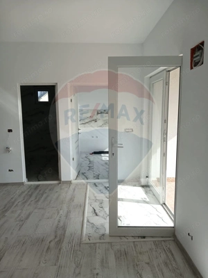 Casă cu 3 camere  Valu lui Traian - imagine 9