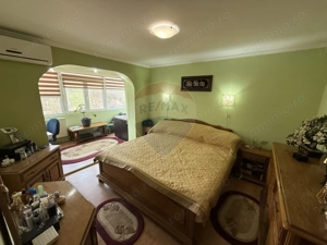 Apartament cu 3 camere de vânzare în Centrul orașului Câmpulung - imagine 4