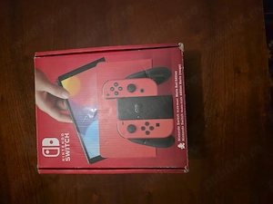 Vând consola nintendo switch mario edition + Joc Pokemon Violet