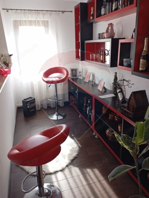 Casă / Vilă cu 7 camere de vânzare - imagine 5