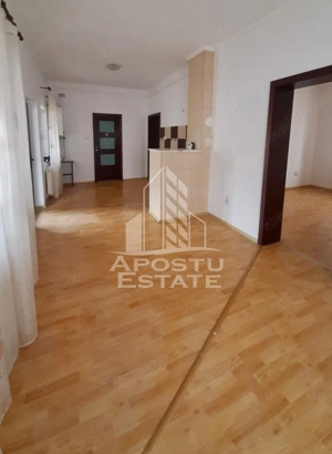 Casa individuala, zona Parneava