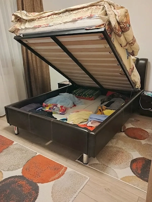 Vand pat cu doua noptiere