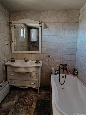 Casă de vânzare - imagine 4