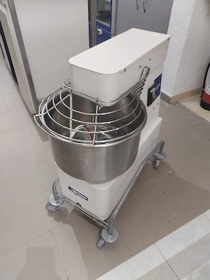 Malaxor 220v 25 litri