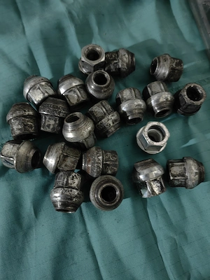 prezoane roti suzuki vitara si antifurturi roti