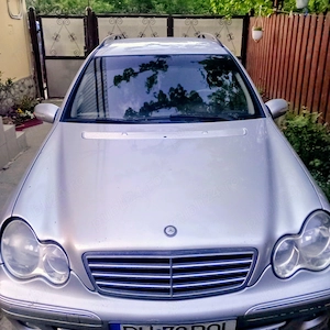  Mercedes-Benz C220 CDI 