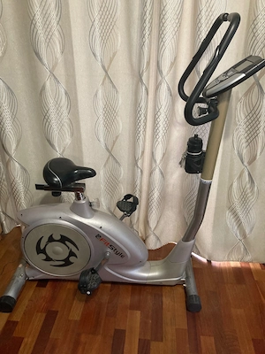 Bicicletă eliptică de interior