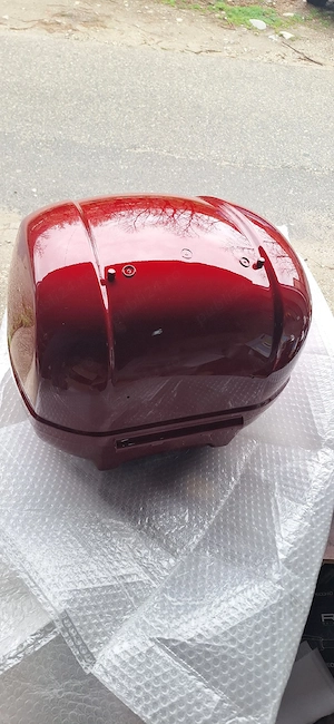 topcase portbagaj cutie piaggio vespa gts - imagine 4