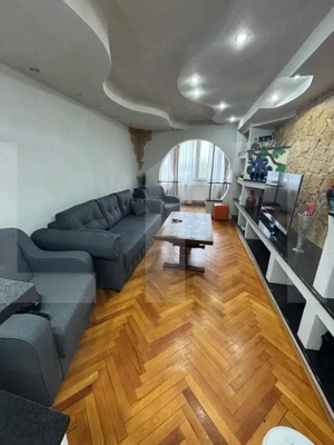Apartament 3 camere, 88 mp, zona Gradiste - imagine 2