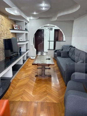 Apartament 3 camere, 88 mp, zona Gradiste - imagine 3