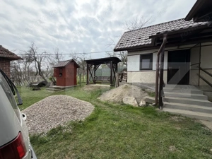 Casă cu 3 camere în suprafață de 80 mp și un teren de 2000 mp - imagine 9