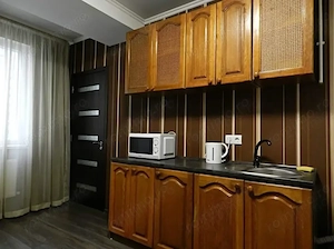  Garsoniera zona 1 Decembrie - imagine 2