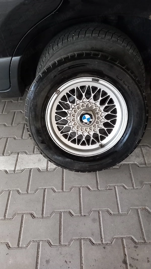 vind genti aluminiu bmw pe 15