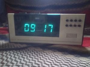 vand ceas electric desteptator alimentare la priza 220v - imagine 2