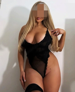 Blonda, 29 de ani...100%  reala......Zona Coresii....Urban