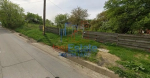 Miroslava  zona Liceului TEREN 1500mp cu casa batraneasca asfalt si Utilitati