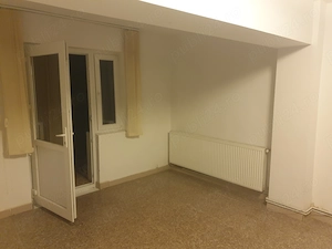 Birou 16 mp Acces direct stradal