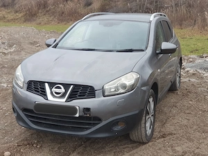 Dezmembrez Nissan Qashqai +2 2.0B 2011