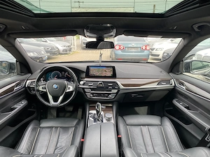 BMW Seria 6 GT 2.0 Diesel 190 CP An 2018 - imagine 10