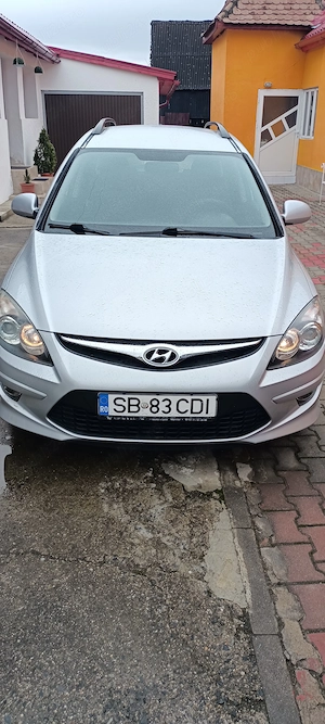 Hyundai i30 CDI - imagine 4