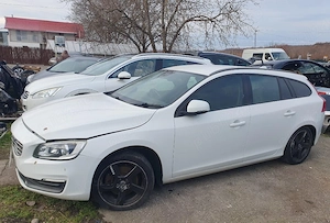 Dezmembrez Volvo V60 1.6 d D2 2013 - imagine 2