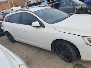 Dezmembrez Volvo V60 1.6 d D2 2013 - imagine 3