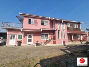 Casa independenta , vintage de vanzare , 300 mp cu teren de 1493 mp Sancrariul de Mures