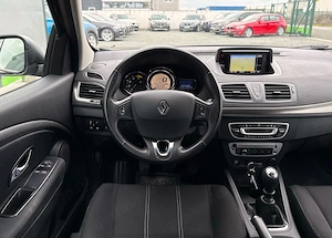 Renault Megane ENERGY dCi 110 Start & Stop Dynamique - imagine 11