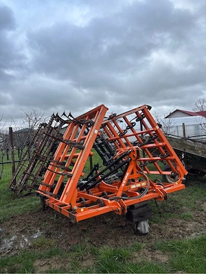 Combinator Evak - imagine 2