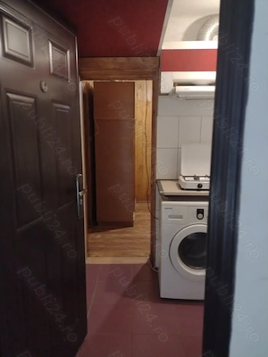 Închiriez garsonieră 