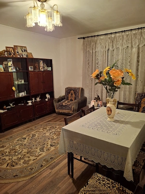 Apartament cu 4 camere decomandat - imagine 4