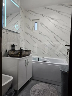  Apartament 2 camere semidecomandat, lux, zona 9 Mai - imagine 5