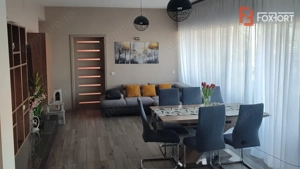 Casa individuala deosebita cu 6 camere in Ghiroda