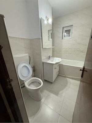 Vând apartament 3 Camere Decomandat NEGOCIABIL - imagine 4