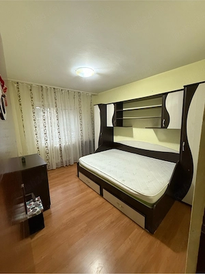 Vând apartament 3 Camere Decomandat NEGOCIABIL - imagine 5