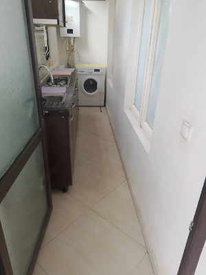 Închiriez 2 apartamente într-o casa zona centrală!   De închiriat   2 apartamente în casă, zonă cent - imagine 2