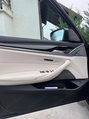 BMW 520 Xdrive model G30 an fabricație 2017 - imagine 9