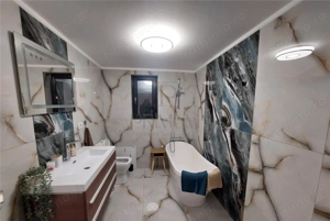 Zona Freidorf- 5 camere- dormitor la parter - imagine 2