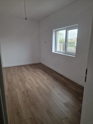 Casă individuală nouă - 4 camere - Sacalaz - 110 mp utili - 502 mp teren - imagine 8