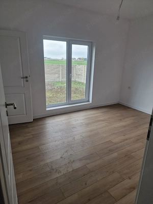 Casă individuală nouă - 4 camere - Sacalaz - 110 mp utili - 502 mp teren - imagine 12