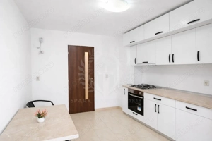 Apartament 4 camere, spațios, zona Ultracentral - Republicii, Ploiesti - imagine 2