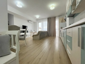 De inchiriat apartament cu 2 camere + loc de parcare  - Giroc intrare